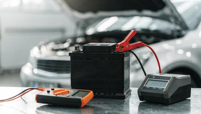 Нужно ли заряжать новый аккумулятор после покупки? 